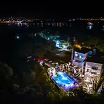 - & Restaurant 4* Premantura