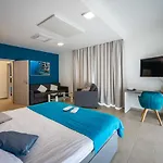 - & Restaurant Hotel 4*