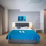 - & Restaurant Hotel 4*