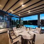 - & Restaurant Premantura