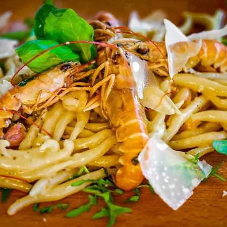 - & Restaurant 酒店 普莱曼图拉