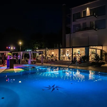 Hotel - & Restaurant Premantura