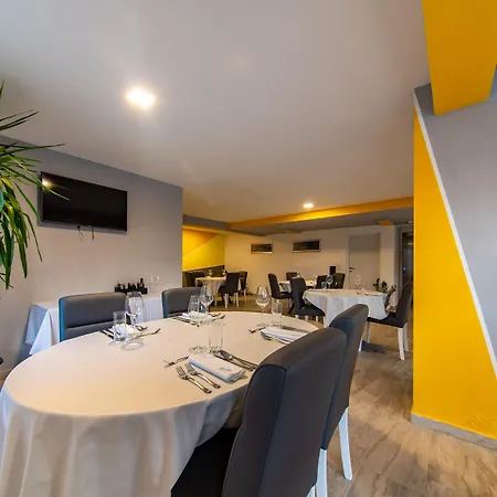 酒店 - & Restaurant