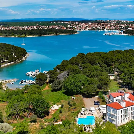 Hotel - & Restaurant Premantura