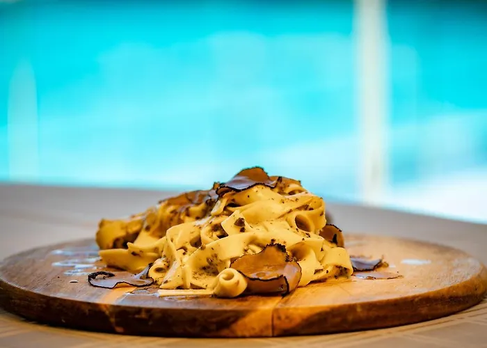 - & Restaurant 4* Premantura