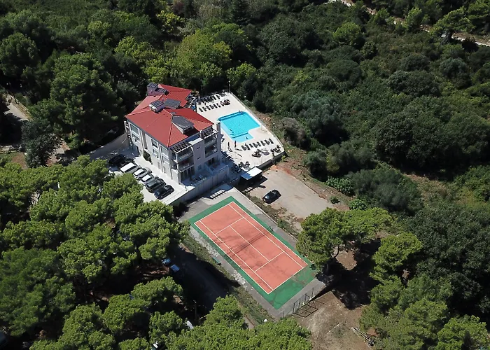- & Restaurant Hotel